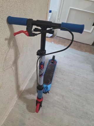 Patinete Infantil Azul y Negro
