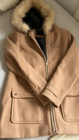 Abrigo Beige con Capucha