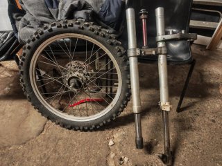 Suspension y rueda Moto