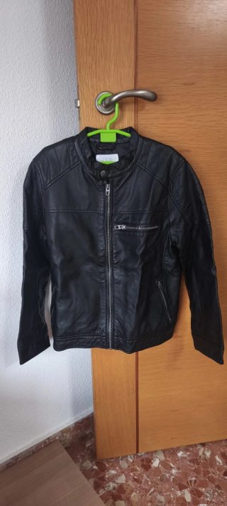 Chaqueta Negra Estilo Motero Piel Talla 8-9 Años