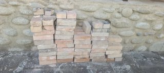 Lote de 45-50 ladrillos refractarios