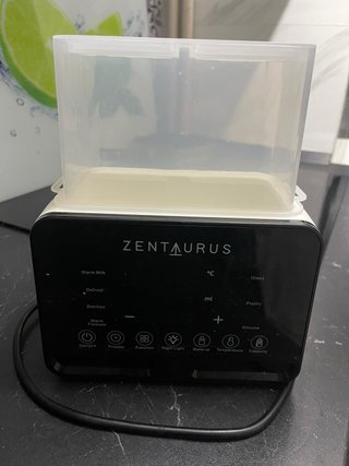 Esterilizador y Calienta Biberones Zentaurus