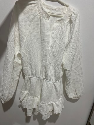 Vestido pantalón blanco con volantes