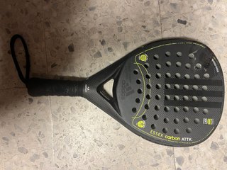 Pala de pádel Adidas Essex Carbon ATTK