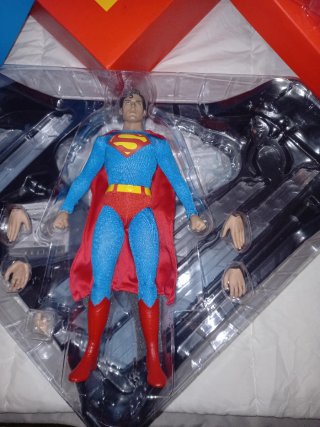 Figura Hot Toys Superman