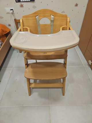 Trona de madera Childhome