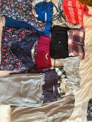 Lote de ropa variada talla S