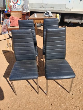 Set de 4 Sillas Negras