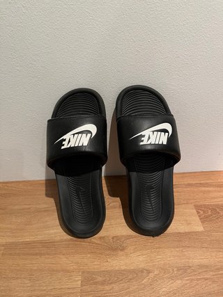 Chanclas Nike Negras