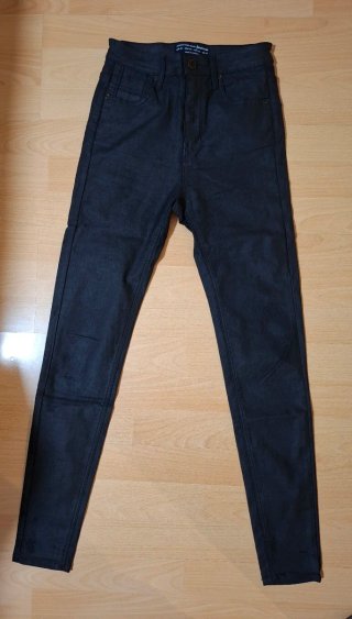 Jeans Skinny Efecto Piel Stradivarius Talla 34