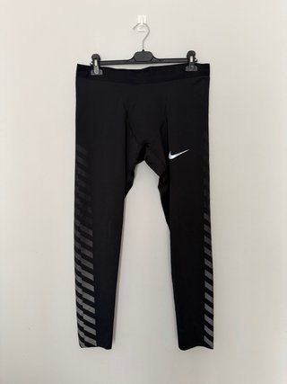 Malla Running Nike Dri-Fit Negra