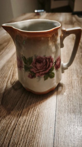 Jarra de Porcelana China con Flores