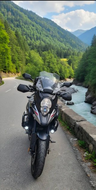 Suzuki V-Strom 1000 XT