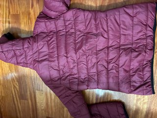 Chaqueta acolchada granate
