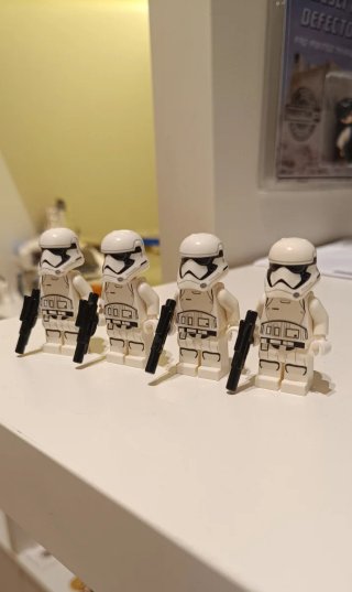 4 Stormtroopers de la Primera Orden lego star wars