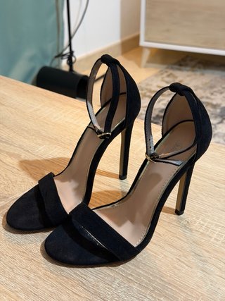 Sandalias de tacón negras