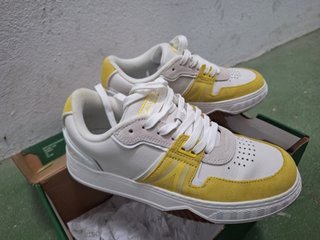 Zapatillas Lacoste Blancas y Amarillas Talla 38