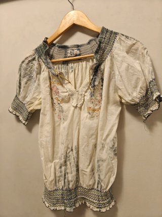 Blusa Crop Top Desigual