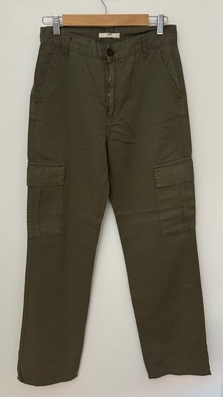 Pantalón cargo/militar verde Stradivarius