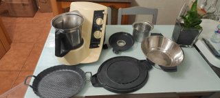 Thermomix TM21 con accesorios