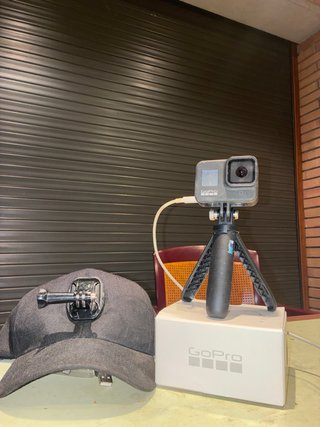GoPro Hero 8 con accesorios