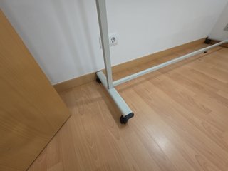 Pizarra Portátil con Ruedas