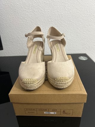Sandalias de tacón Corina beige
