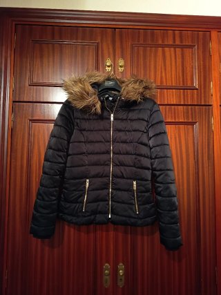 Chaquetón Negro H&M Talla 42