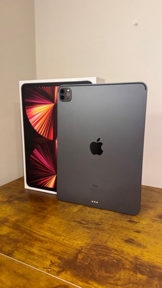 iPad Pro 11 (3ª Gen) Space Gray con Magic keyboard