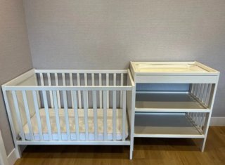 Cuna y Cambiador IKEA Blancos