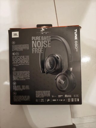 Auriculares JBL Tune 680NC