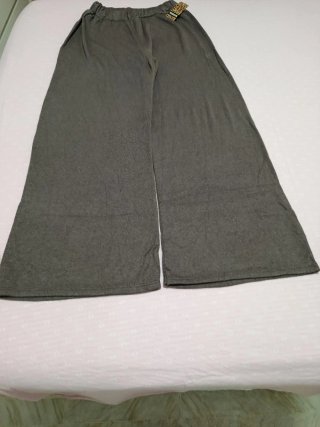 Pantalón de señora gris