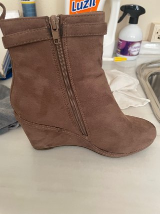 Botines de cuña color marrón talla 38