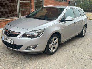 Opel Astra 2012