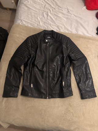 Chaqueta de piel Zara negra Talla XL