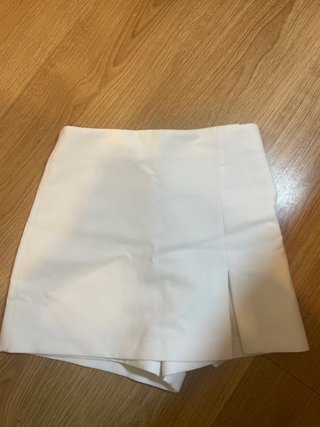 Falda Zara Blanca Talla XS efecto pantalon