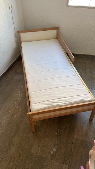 Cama Infantil IKEA con Barrera