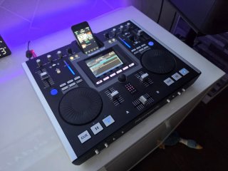 Mesa de mezclas Numark iDJ