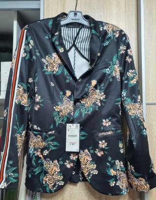Americana slim fit estampada Zara