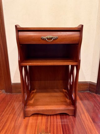 Mueble auxiliar vintage de madera