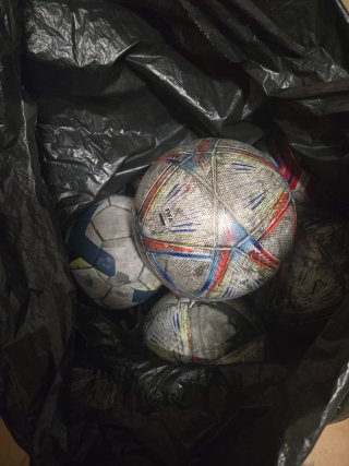 Lote de 4 balones de fútbol