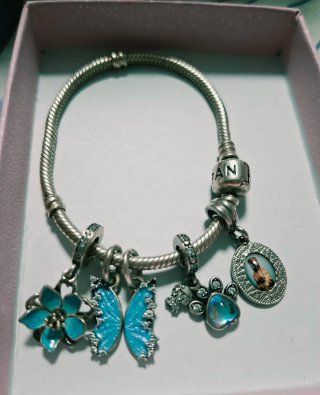 Pulsera Pandora con Charms