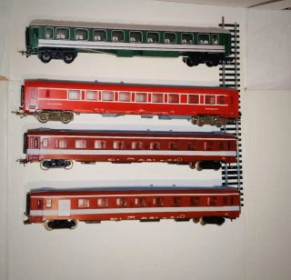 Set de 4 Vagones de Tren a Escala H0