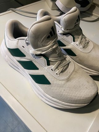 Zapatillas Adidas Blancas y Verdes