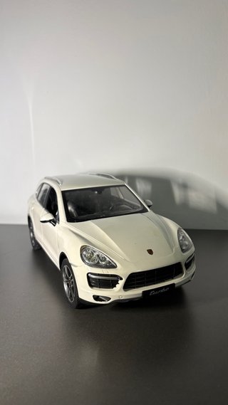 Coche en Miniatura Porsche Cayenne Turbo