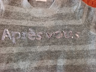 Jersey de rayas gris con lentejuelas