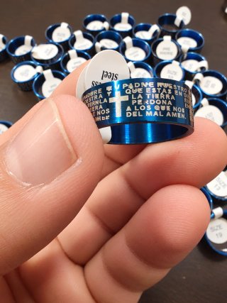 Lote 50 anillos cruz y padre nuestro