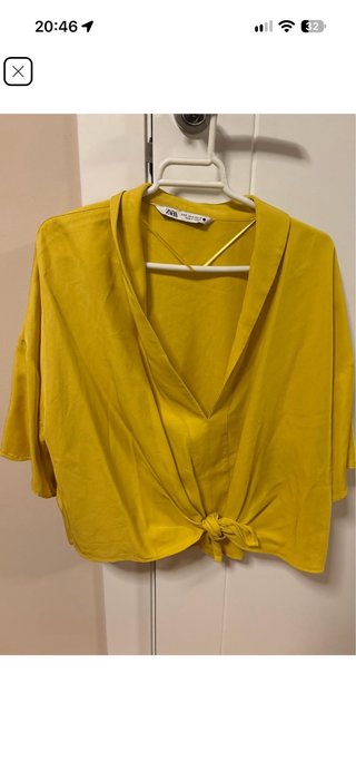 Blusa Amarilla Zara