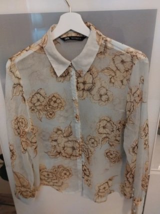 Blusa Zara Estampada Semitransparente Talla M