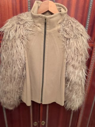 Chaqueta Zara Beis con Detalles de Pelo